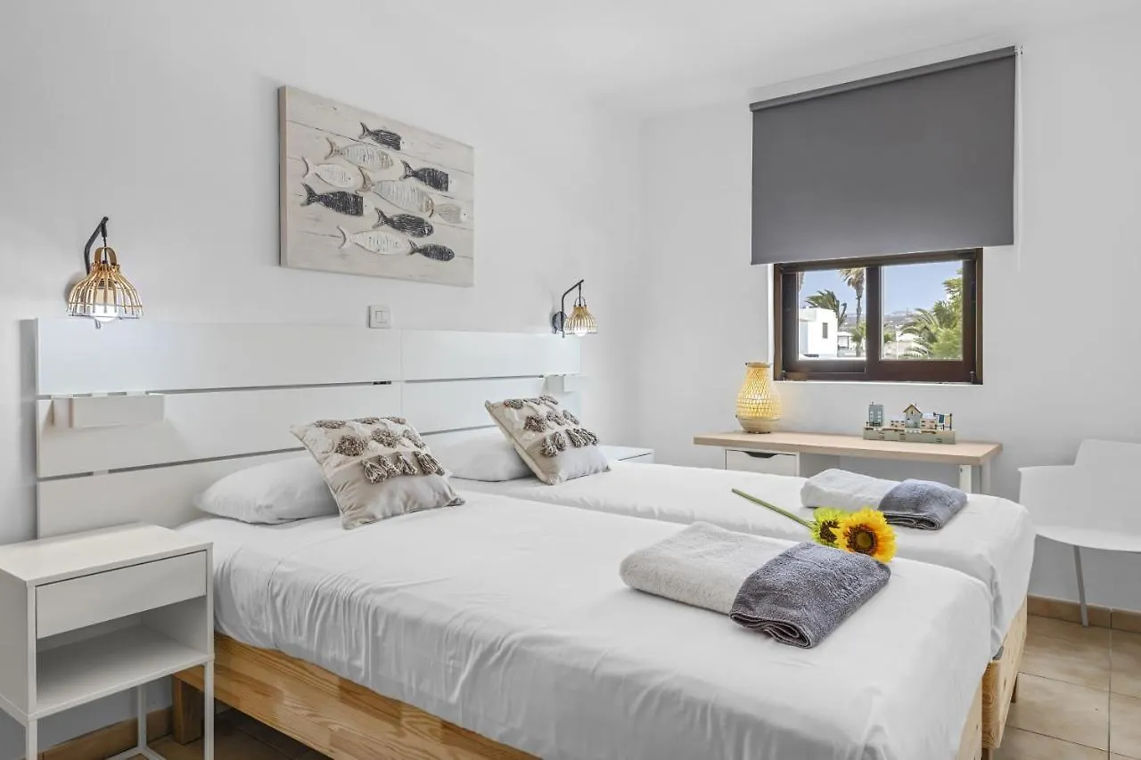 Hola Arnage Pool View Apartment Puerto del Carmen  0*, Puerto del Carmen (Lanzarote)